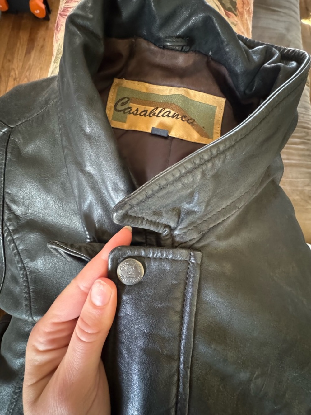 Men's Black Leather Bomber Jacket - Timeless Casual Layer - Picture 8 of 8